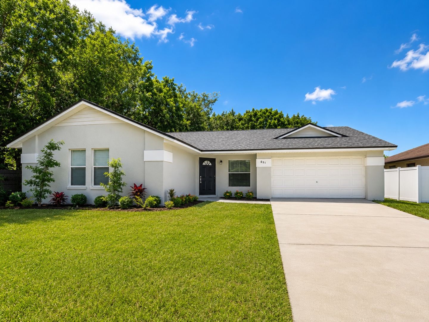 Kissimmee House: 661 N. DelMonte Court