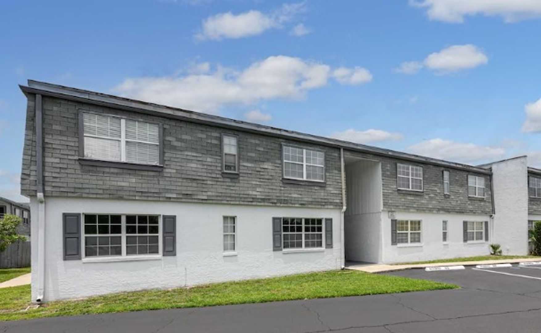 Winter Park House: 1000 S. Semoran Blvd #103