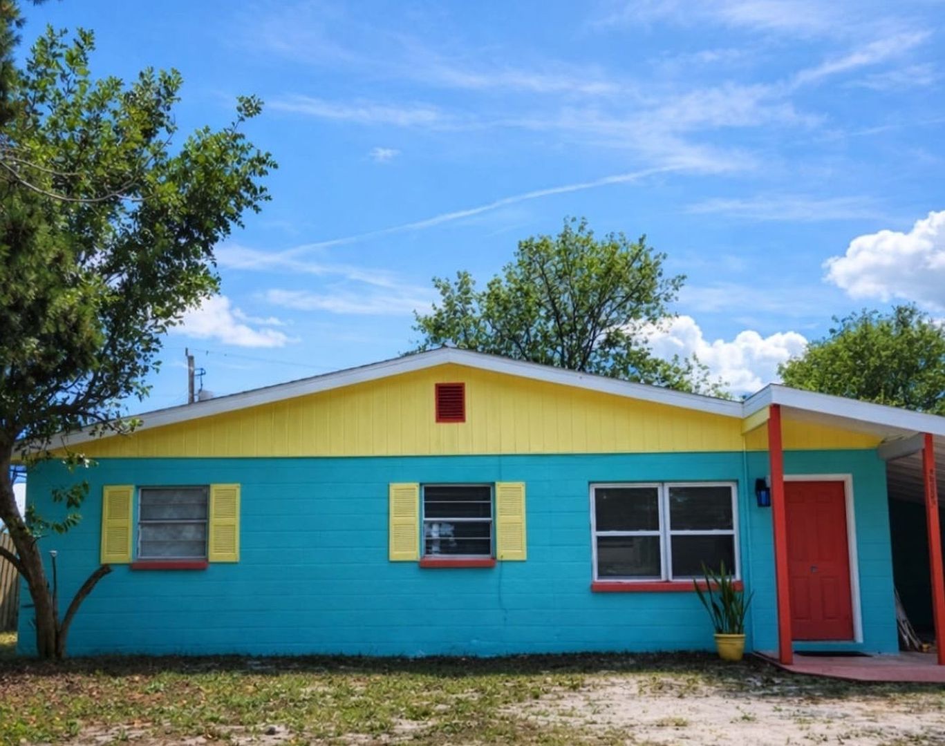 Melbourne House: 2085 Nottingham Rd