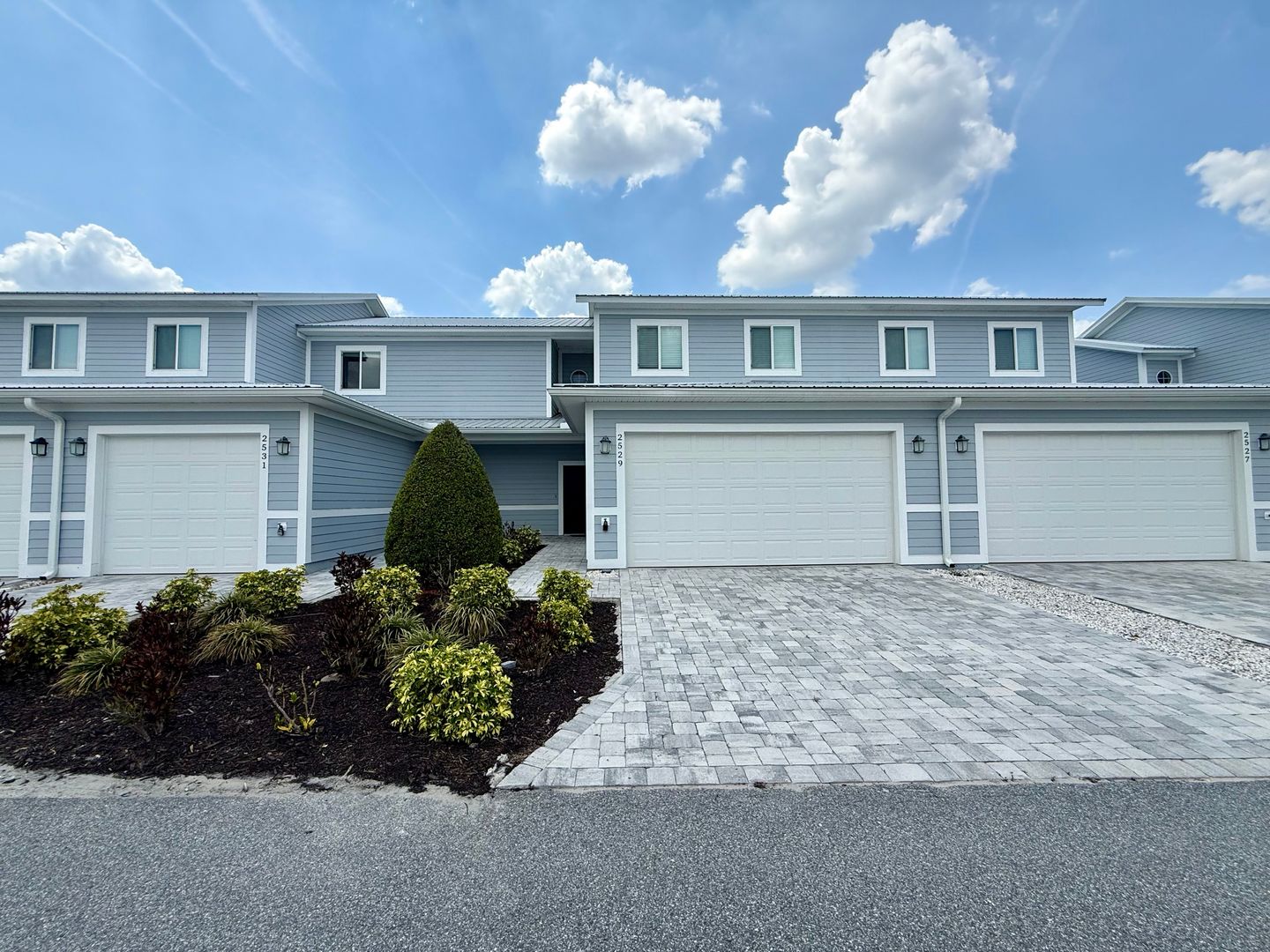 Winter Haven House: 2619 Tanoak Ter