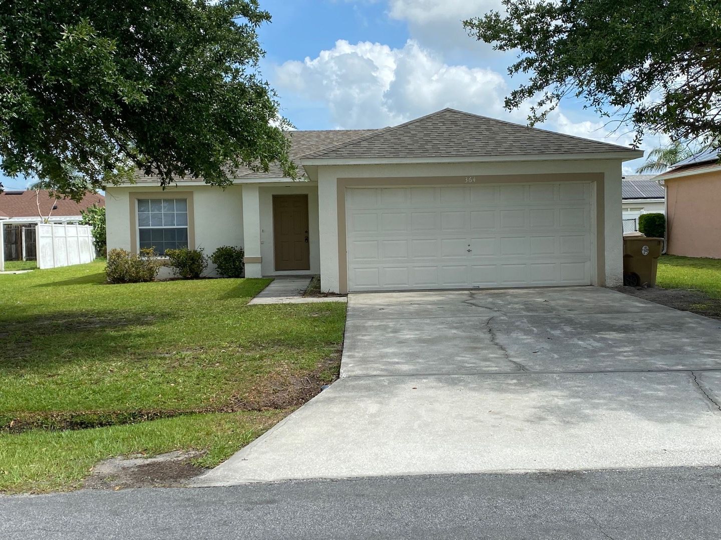 Kissimmee House: 364 Alegriano Court