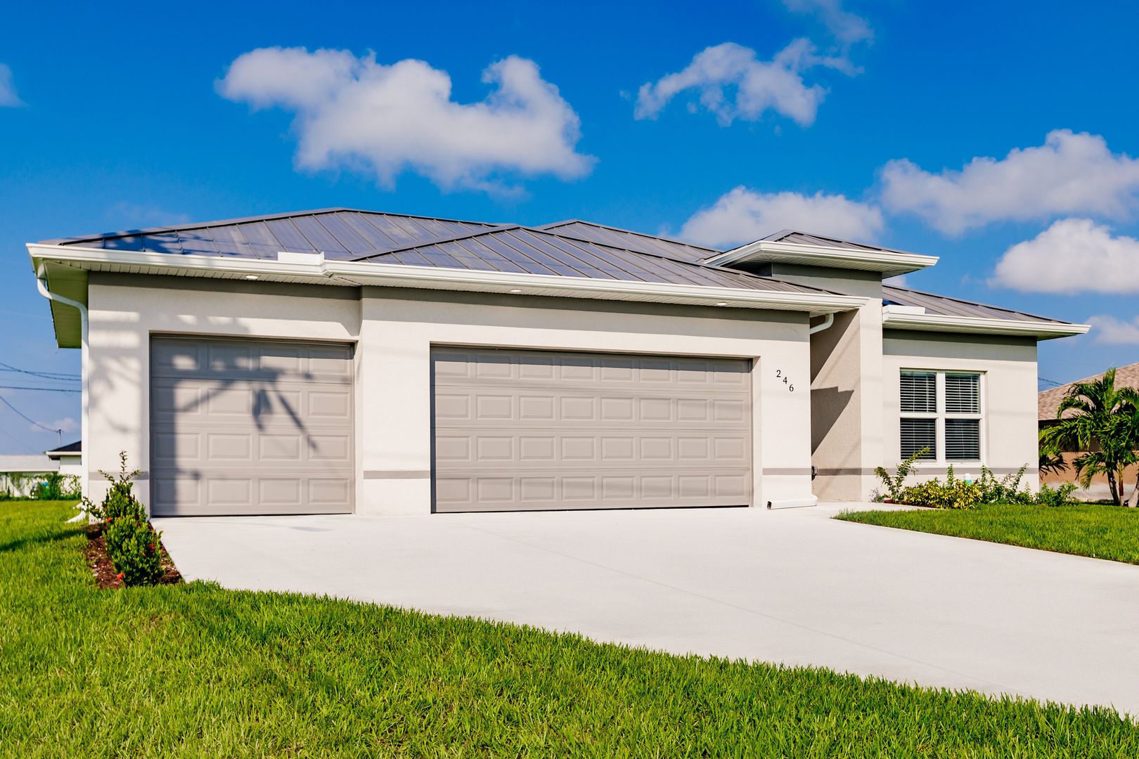 Cape Coral House: 410 Wilmington Parkway