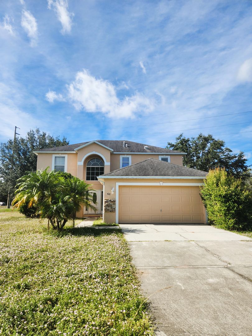 Poinciana House: 441 Gannet Ct