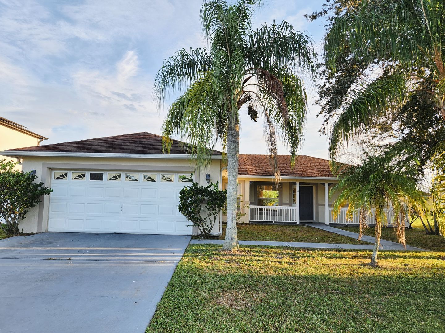 Poinciana House: 751 Pelican Ct