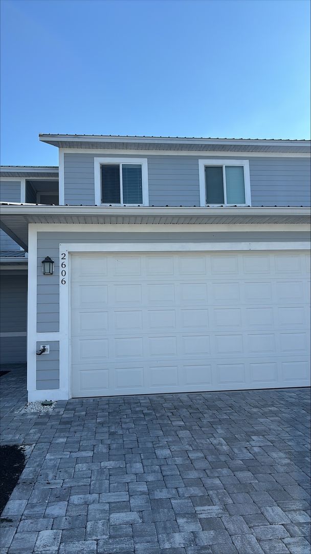 Winter Haven House: 2606 Tanoak Ter