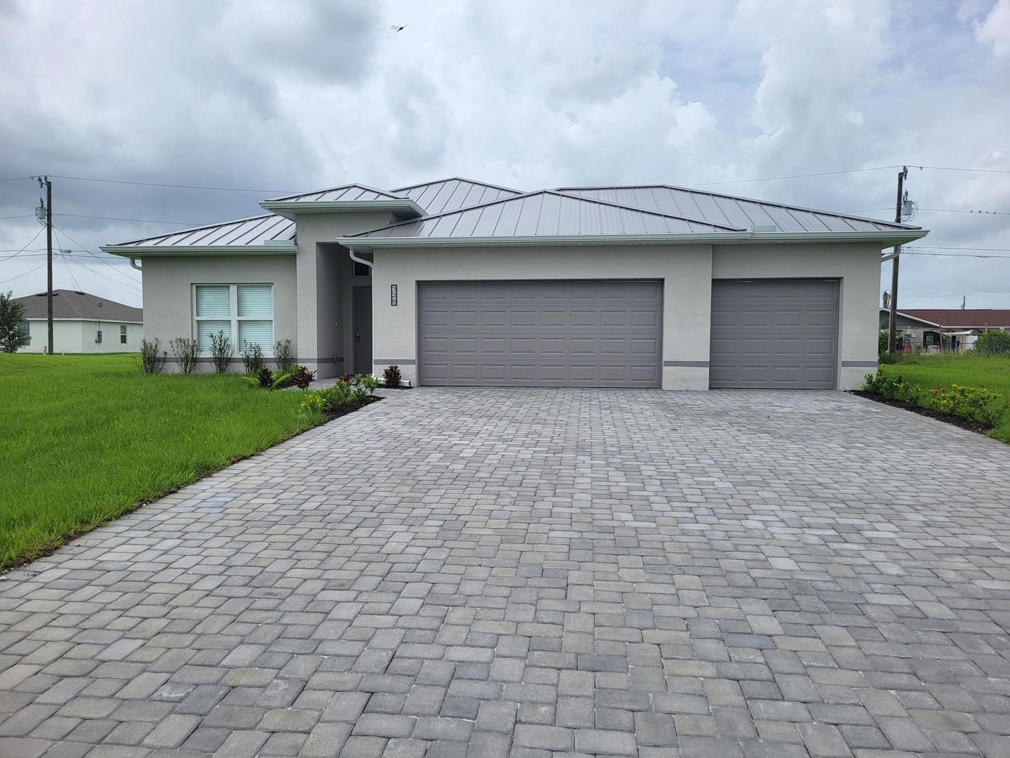 Cape Coral House: 328 NE 8th Terr