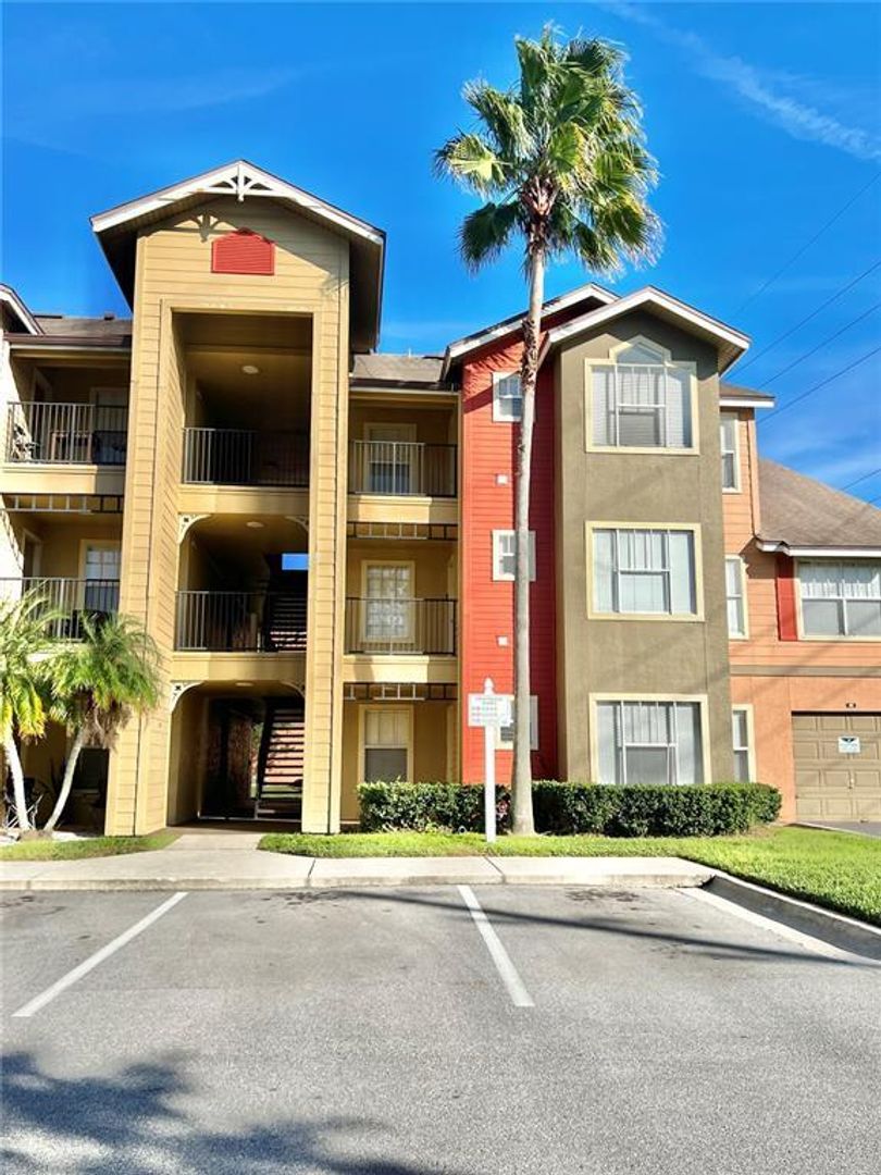 Kissimmee Condo: 2206 Antigua Pl #1025