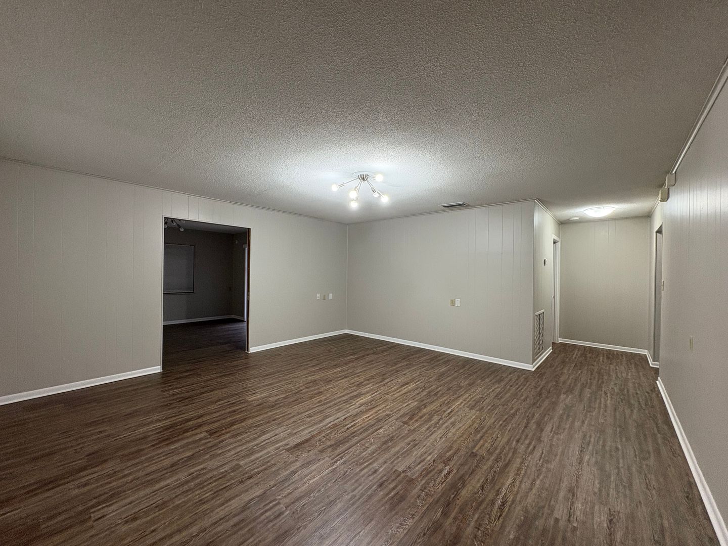 Lake Mary House: 420 S County Club Rd