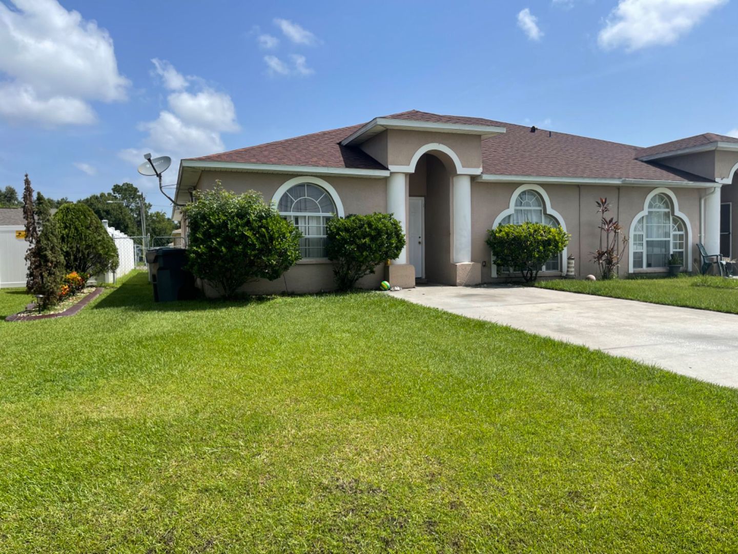 Poinciana House: 662 Yak Court
