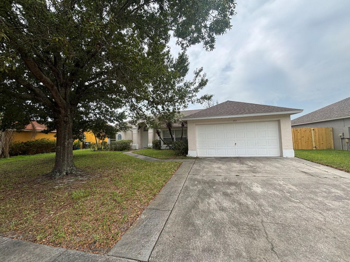 Orlando House: 282 Pine Arbor Dr