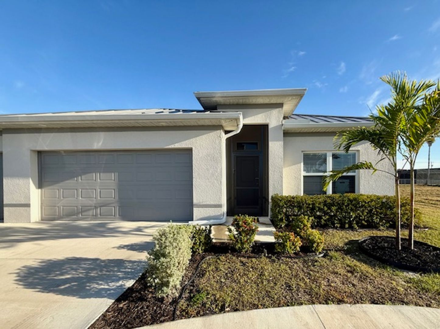 Cape Coral House: 112 Wilmington PKWY