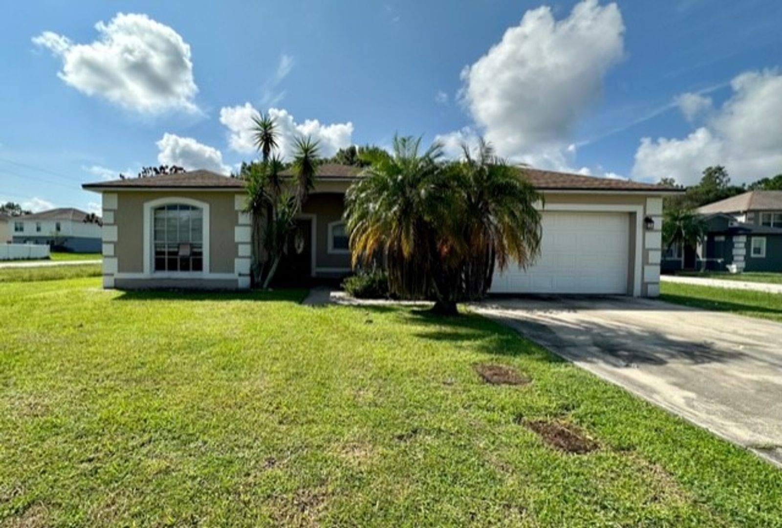 Kissimmee House: 602 Swallow Court