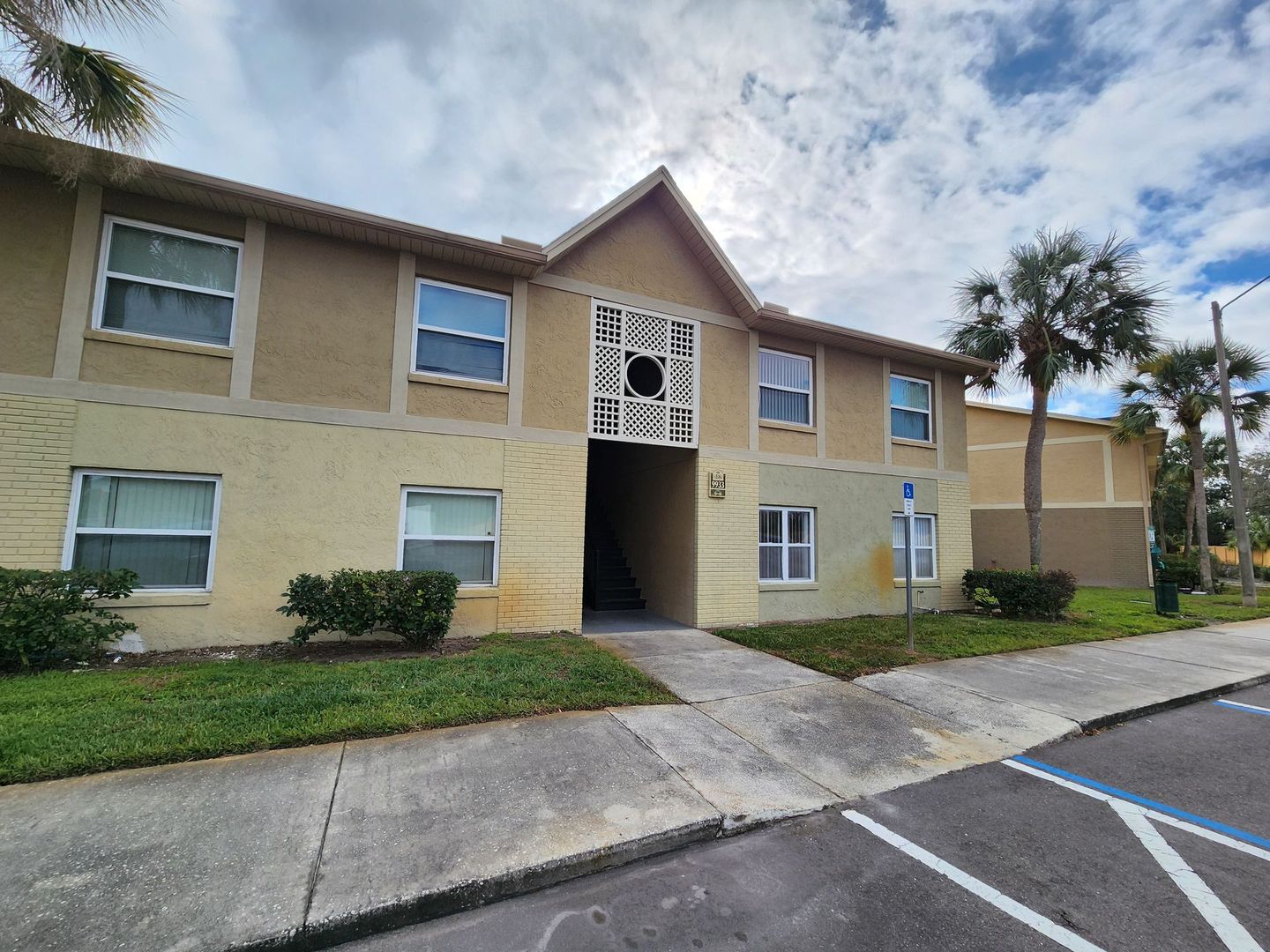 Orlando Condo: 9933 Sweepstakes Lane #6