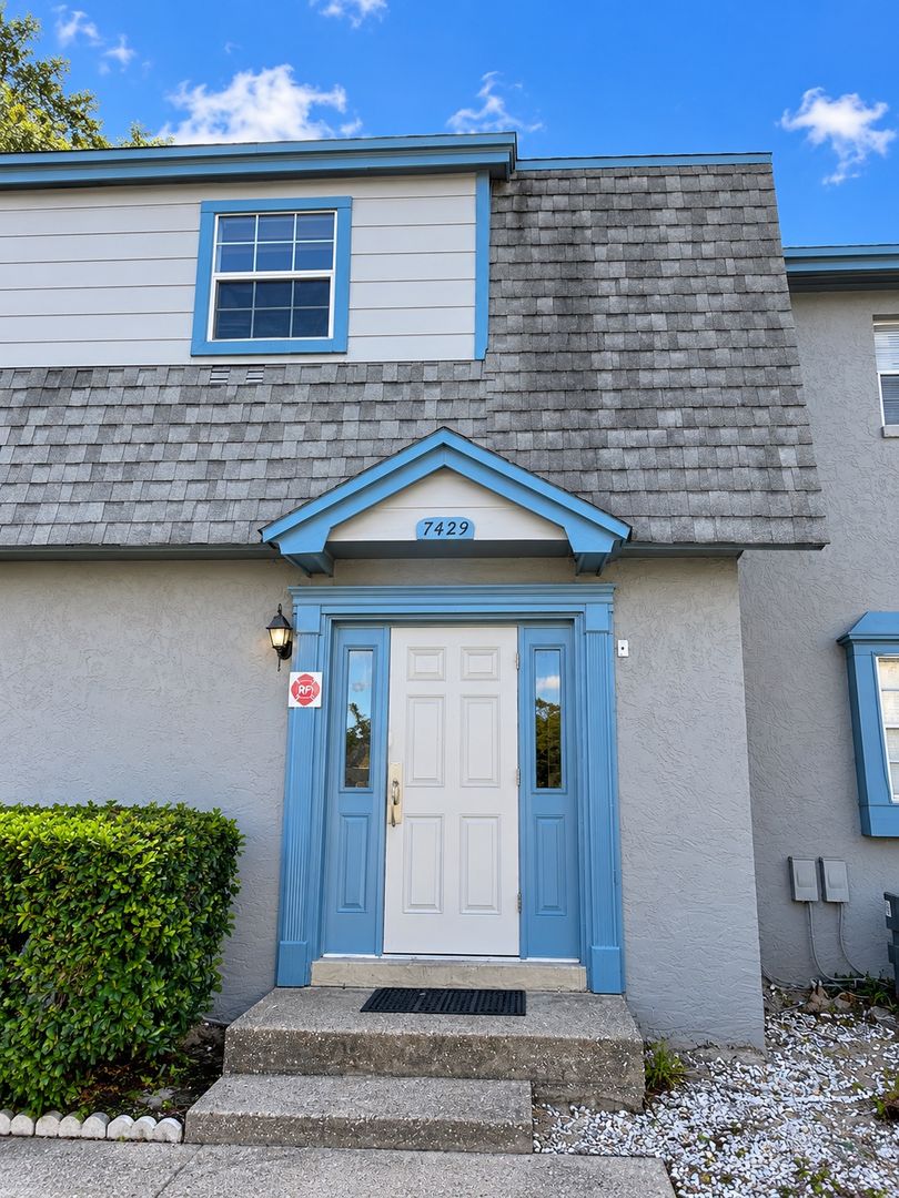 Winter Park House: 7429 Daniel Webster Dr, #B-15C