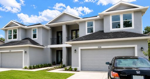 Stunning 3-Bedroom Townhome with Loft, Balcony & 2-Car Garage in Kissimmee! – photo 1