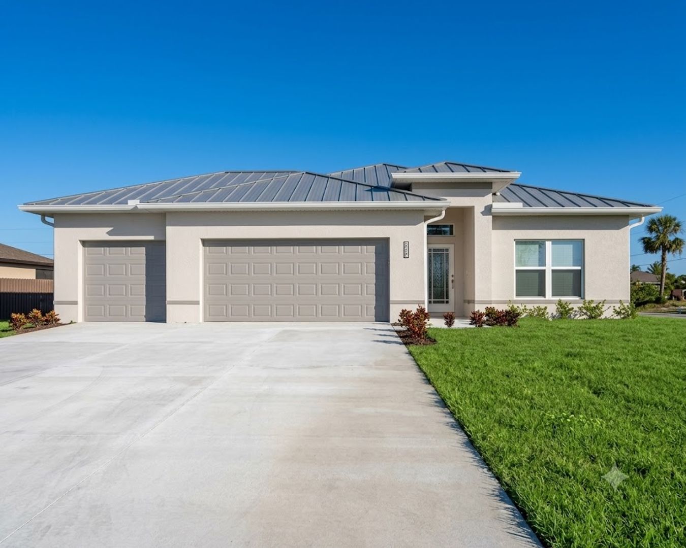 Cape Coral House: 205 NE 21st Ave