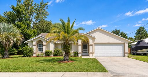 Spacious 3-Bedroom Deltona Home with Fenced Yard, Screened Patio & Extra Garage! – photo 1