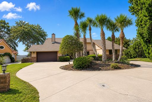 Luxury Golf Course Pool Home with 5 Bedrooms, Private Spa & Stunning 9th Green Views! – photo 1