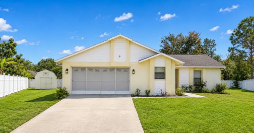 Spacious 3-Bedroom Home with Private Fenced Yard & Desirable Split Floor Plan – photo 1