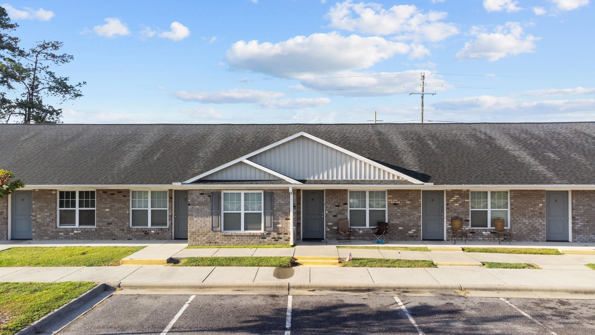 Winterville Apartment: 3900 West Vancroft Circle