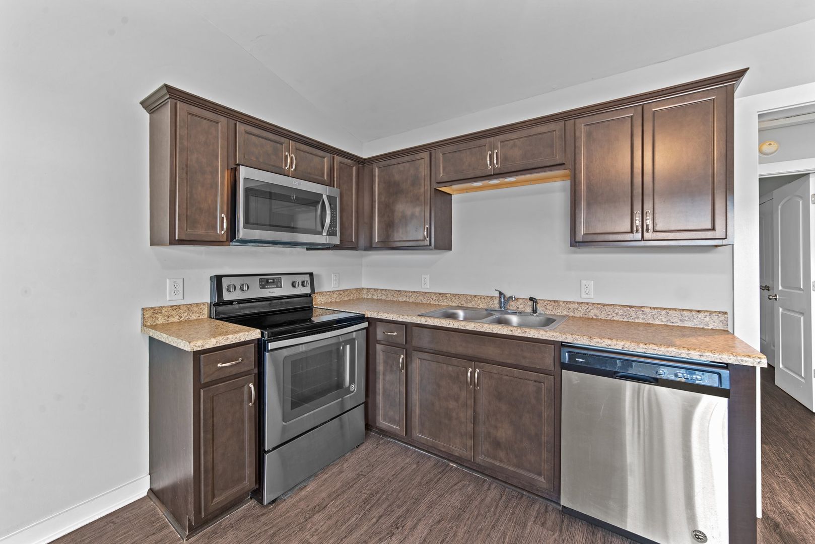 Winterville Apartment: 3912 West Vancroft Circle