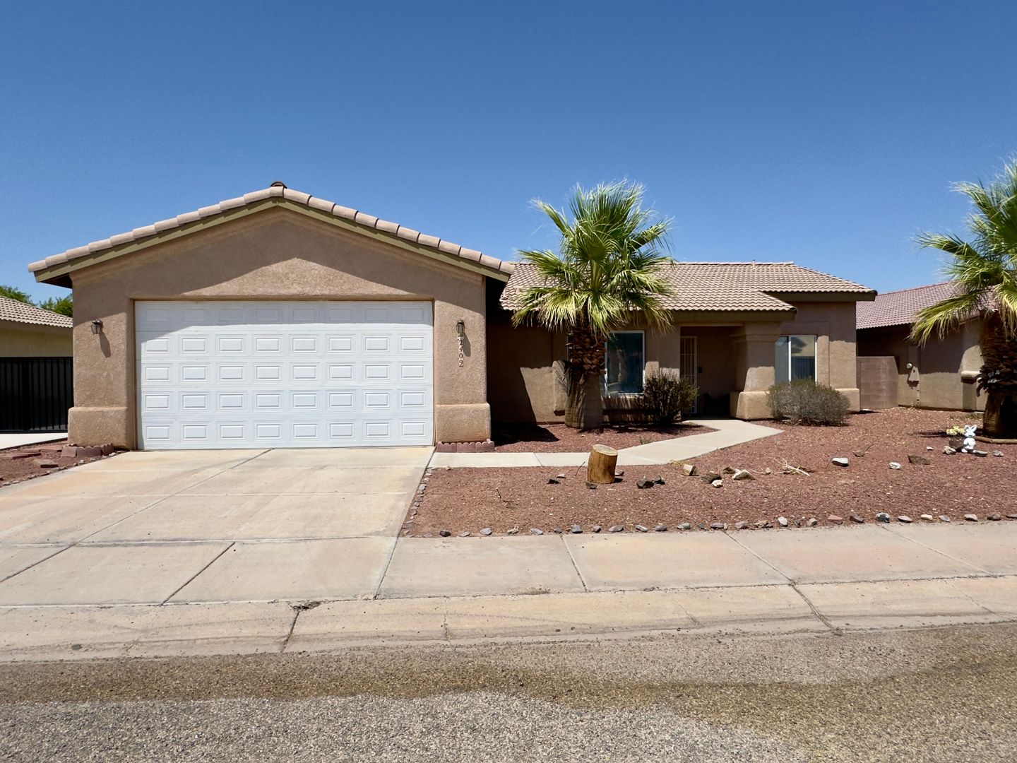 Mohave Valley House: 2409 E Wildflower Dr