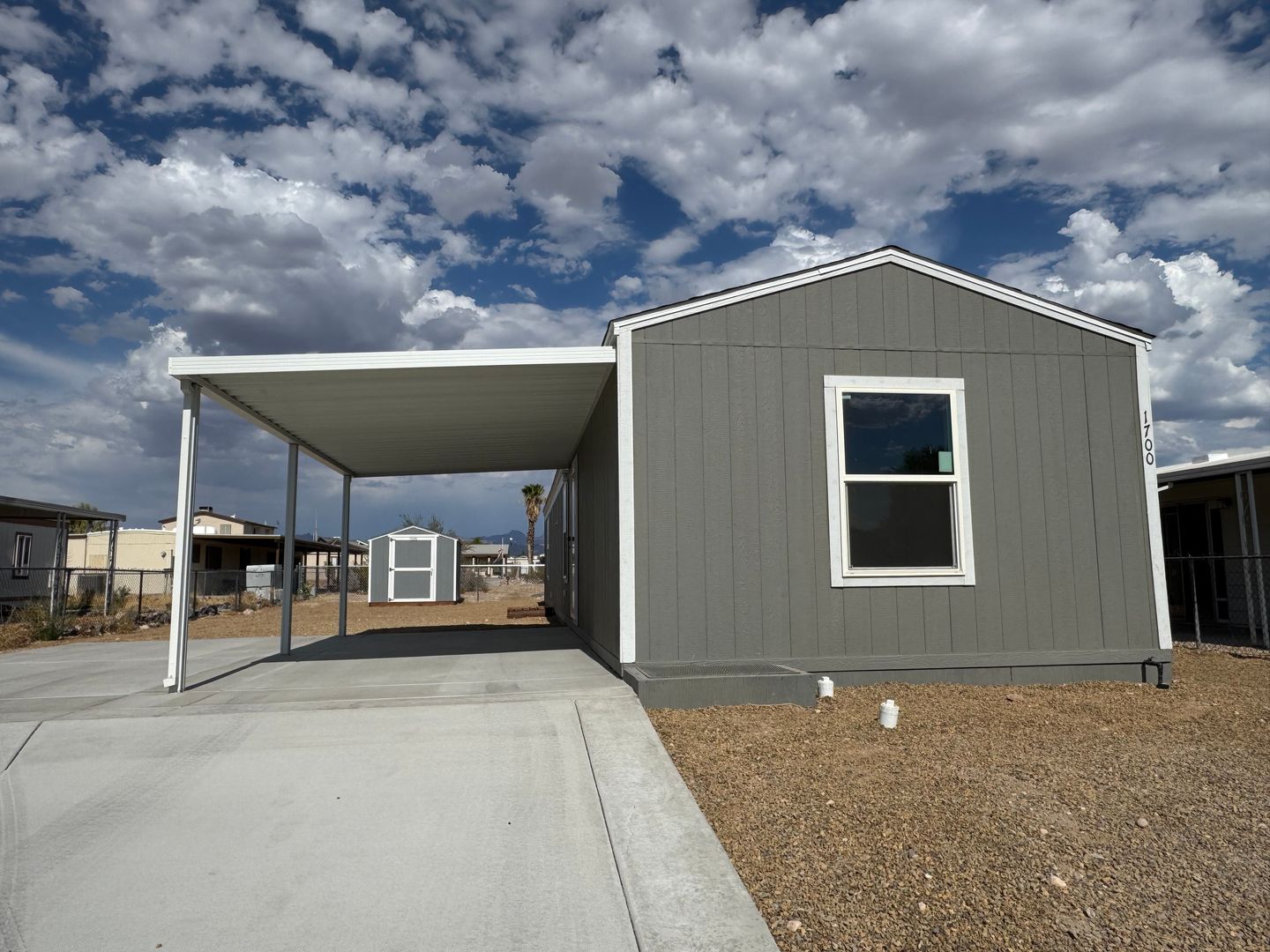 Bullhead City House: 1700 Yale Dr
