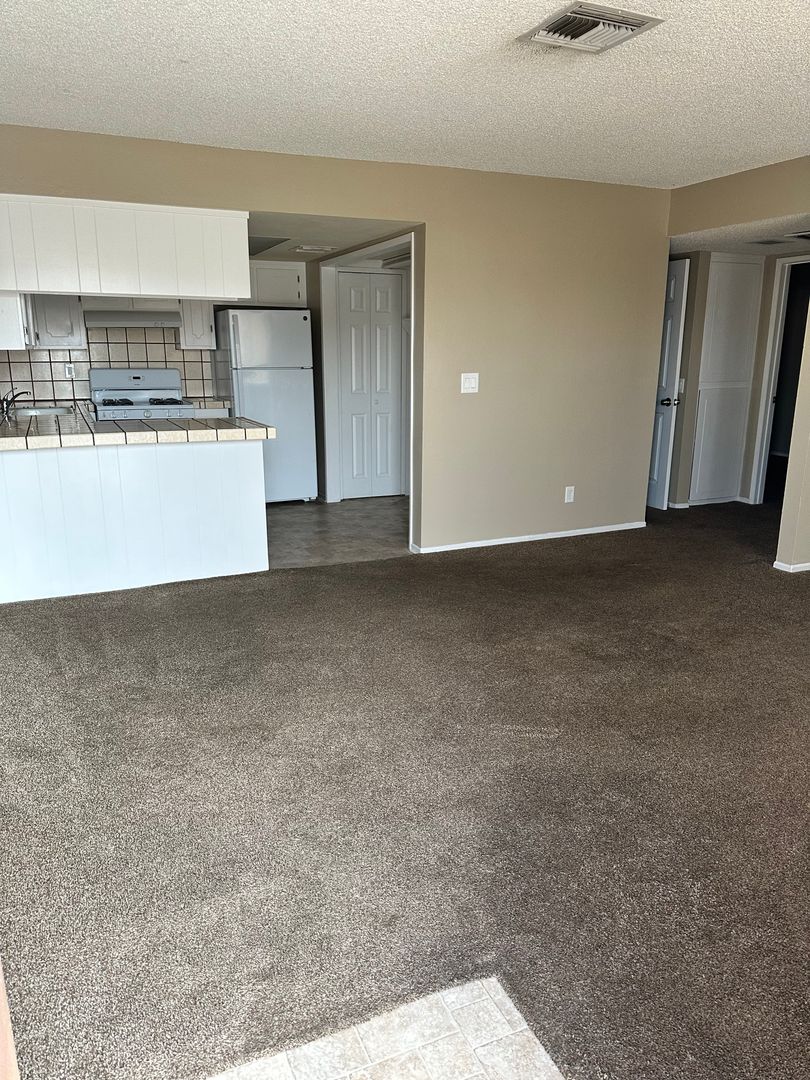 Bullhead City Apartment: 1197 Ramar Rd