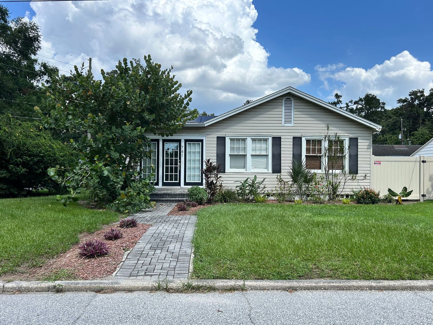 Orlando House: 741 Cordova Dr