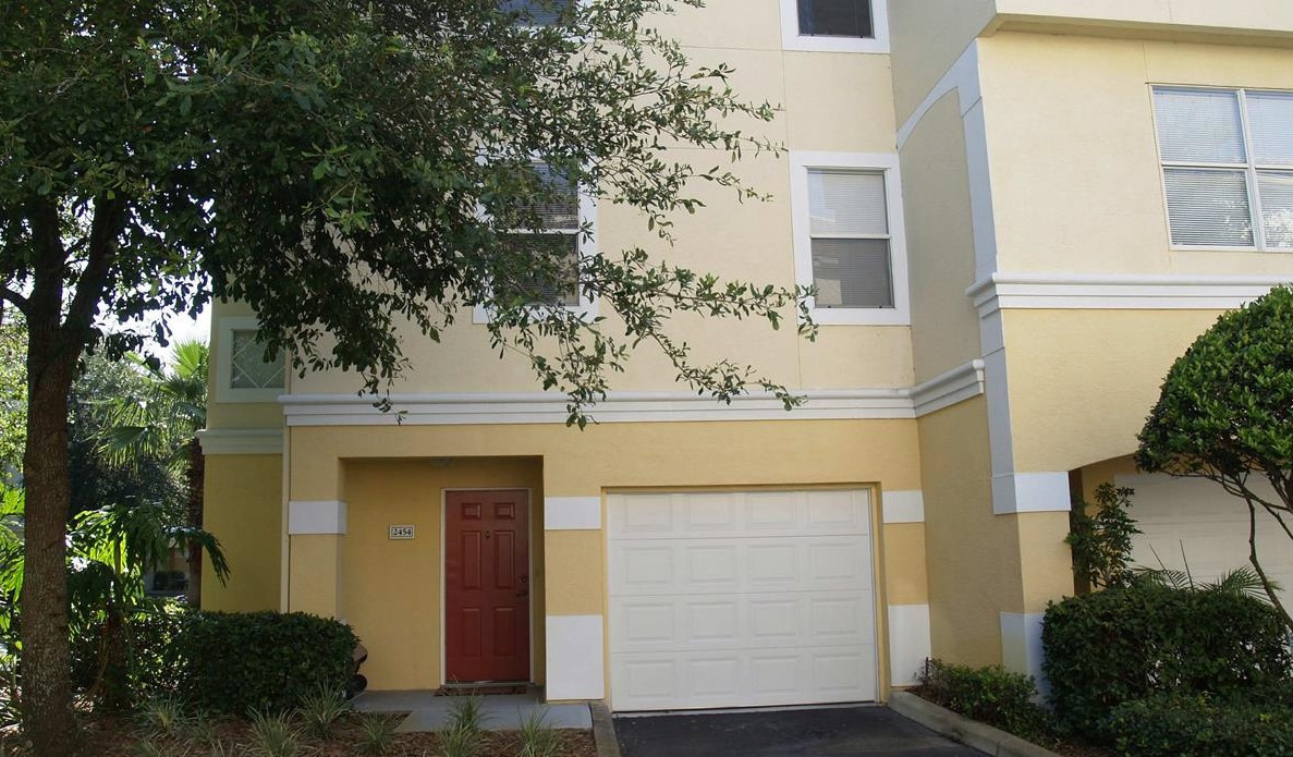Maitland House: 2554 Legacy Lake Drive #2454