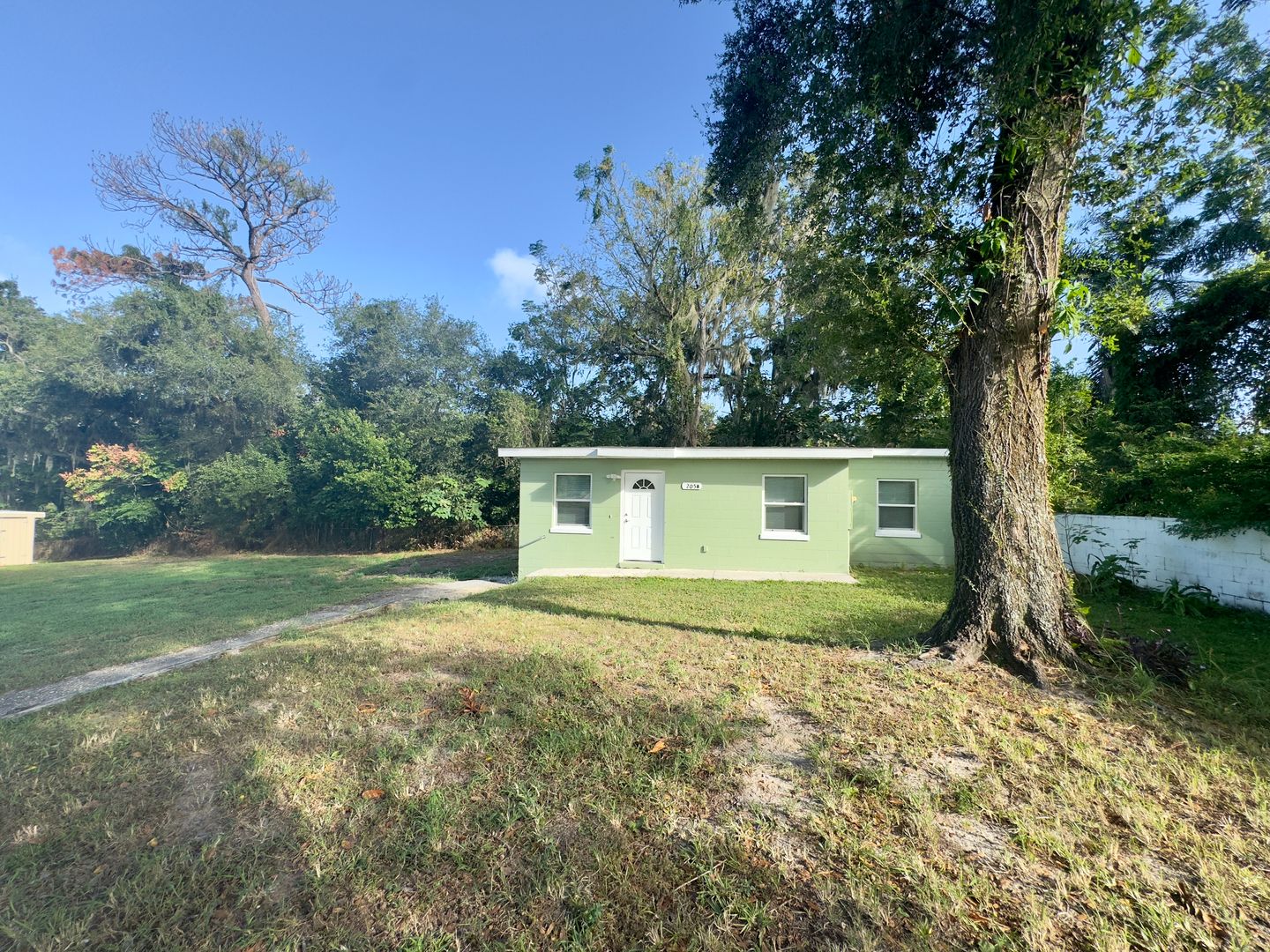 Leesburg House: 205-A Fern Drive