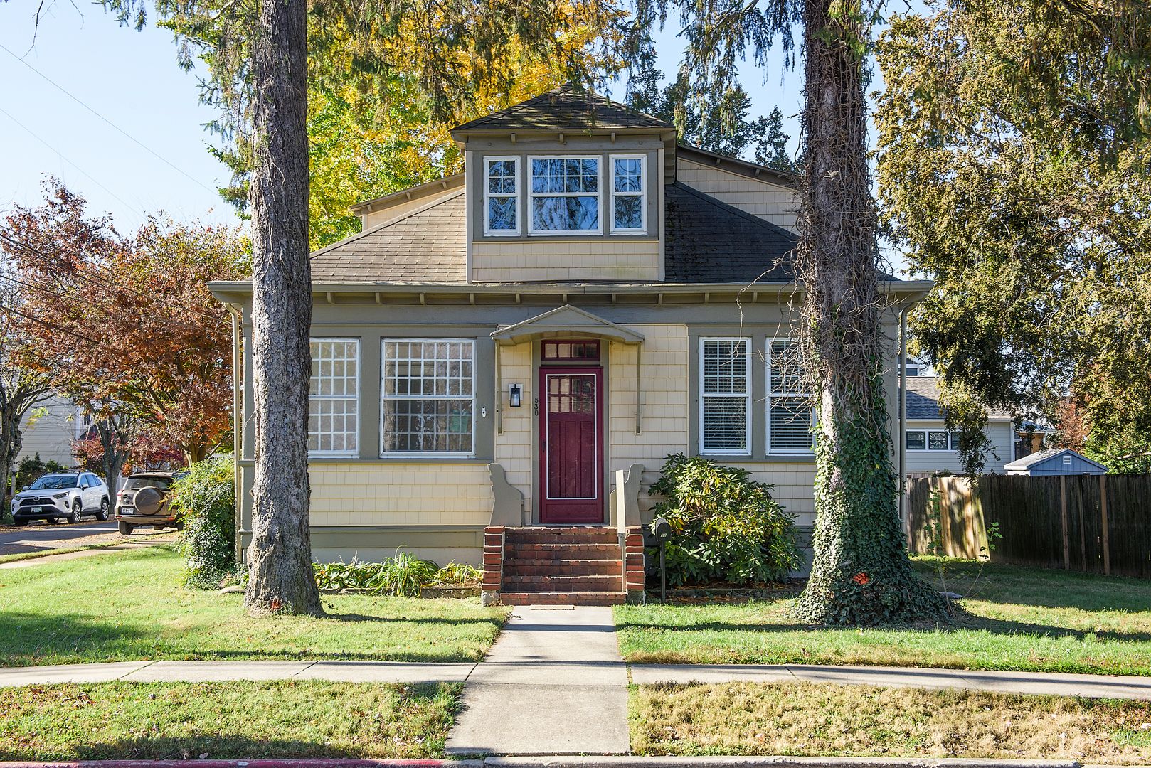 Charming corner lot home for lease in Eastport!