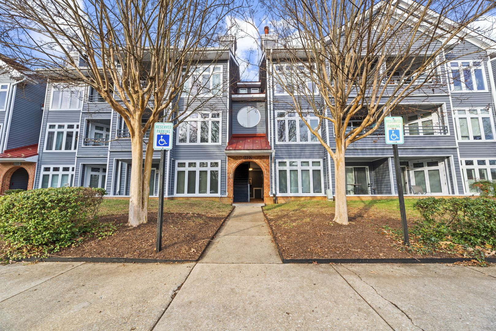 Annapolis House: 1127 Lake Heron #1A