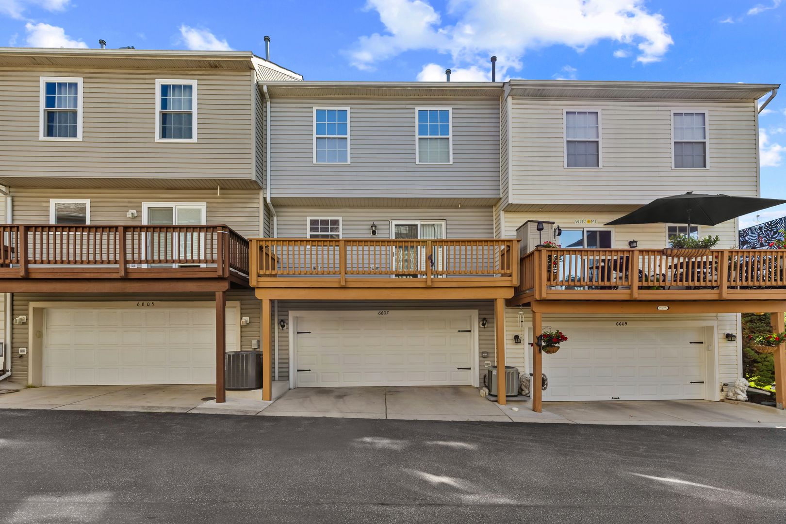 Glen Burnie Townhome: 6607 Rumfire Court