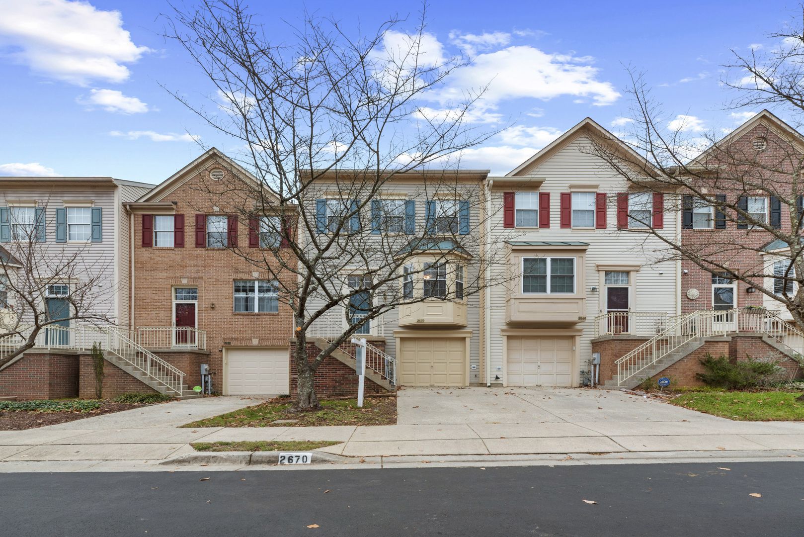 Crofton House: 2670 Worrell Court