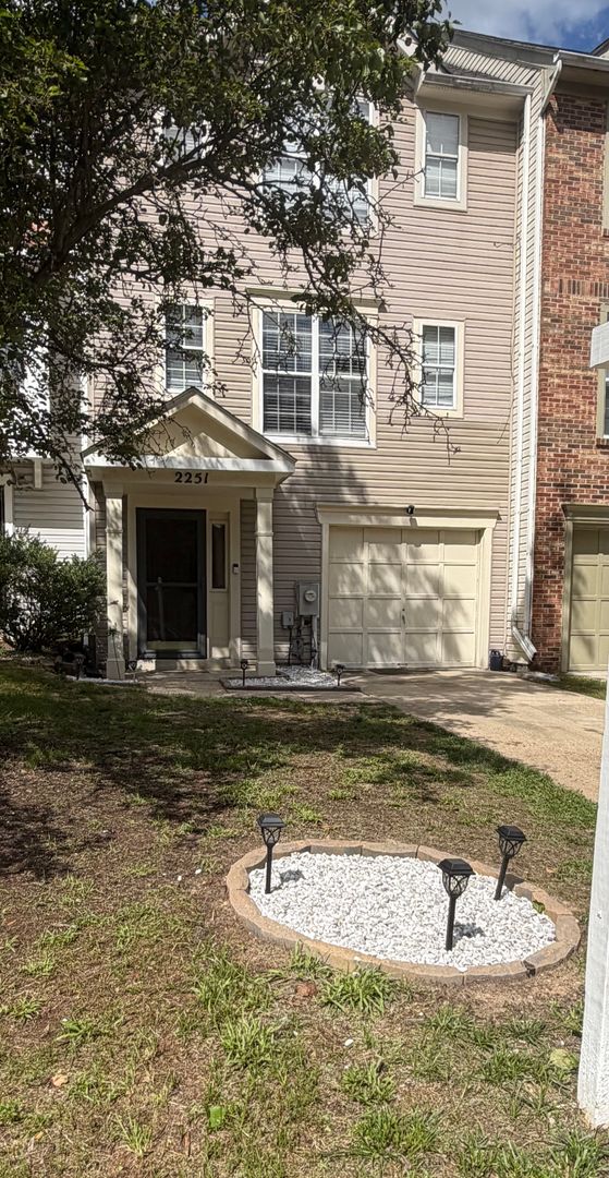 Odenton House: 2251 Commissary Circle