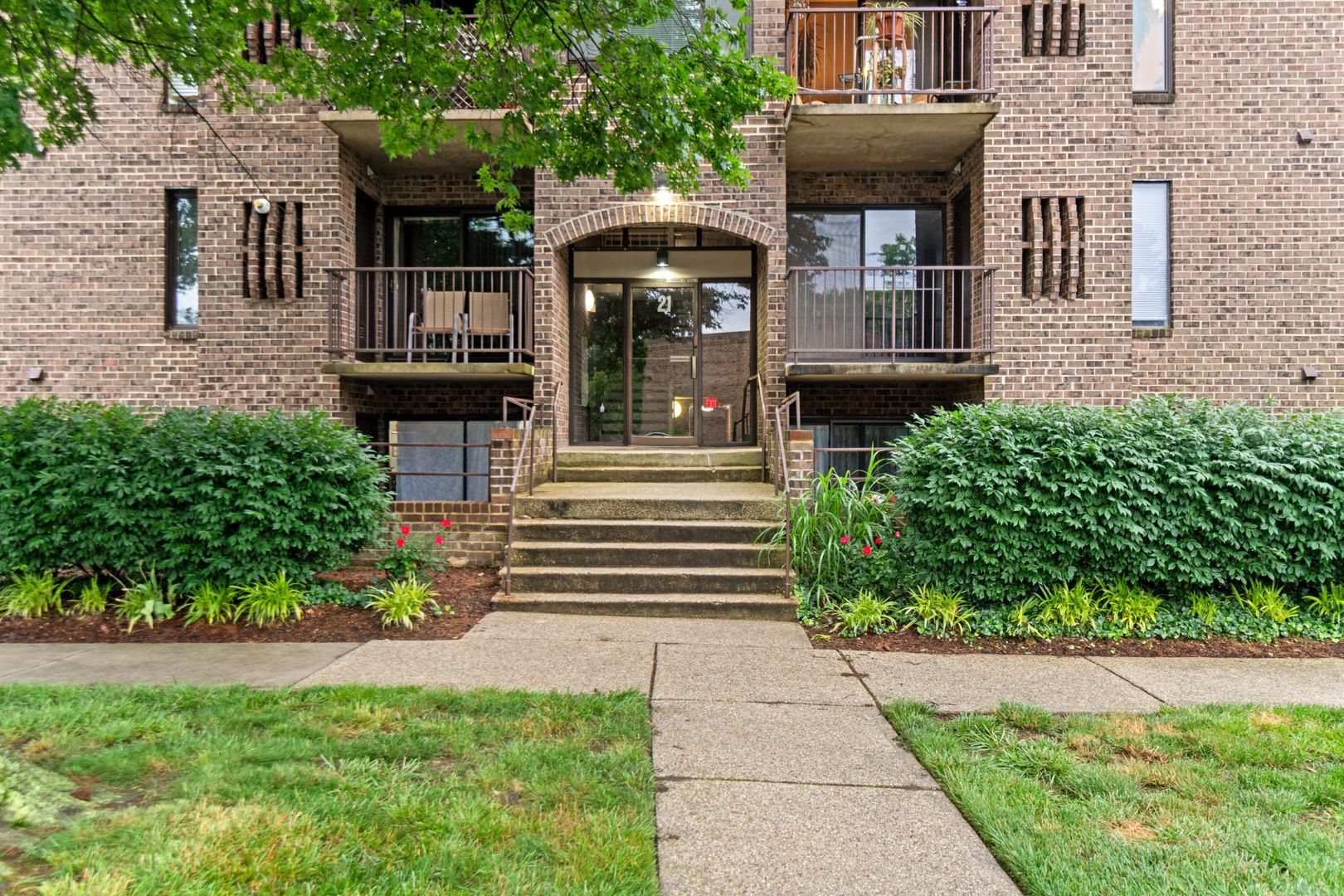 Coming Soon! 2 bedroom 2 full bath condo in Annapolis!