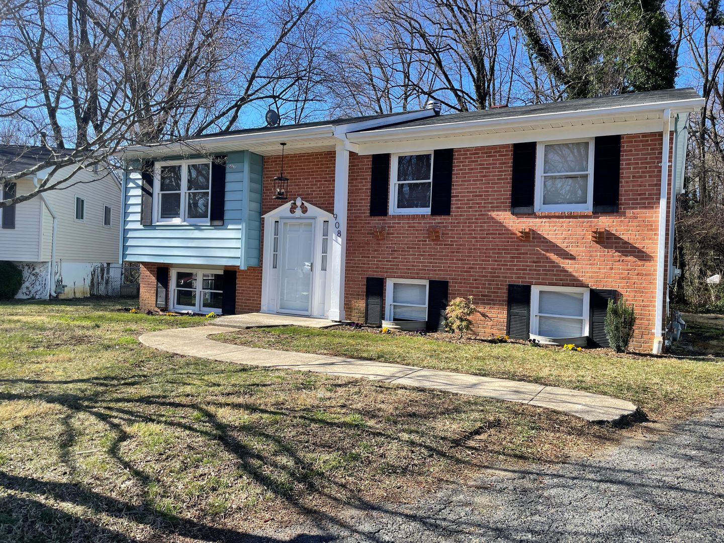 Severna Park House: 908 Country Terrace