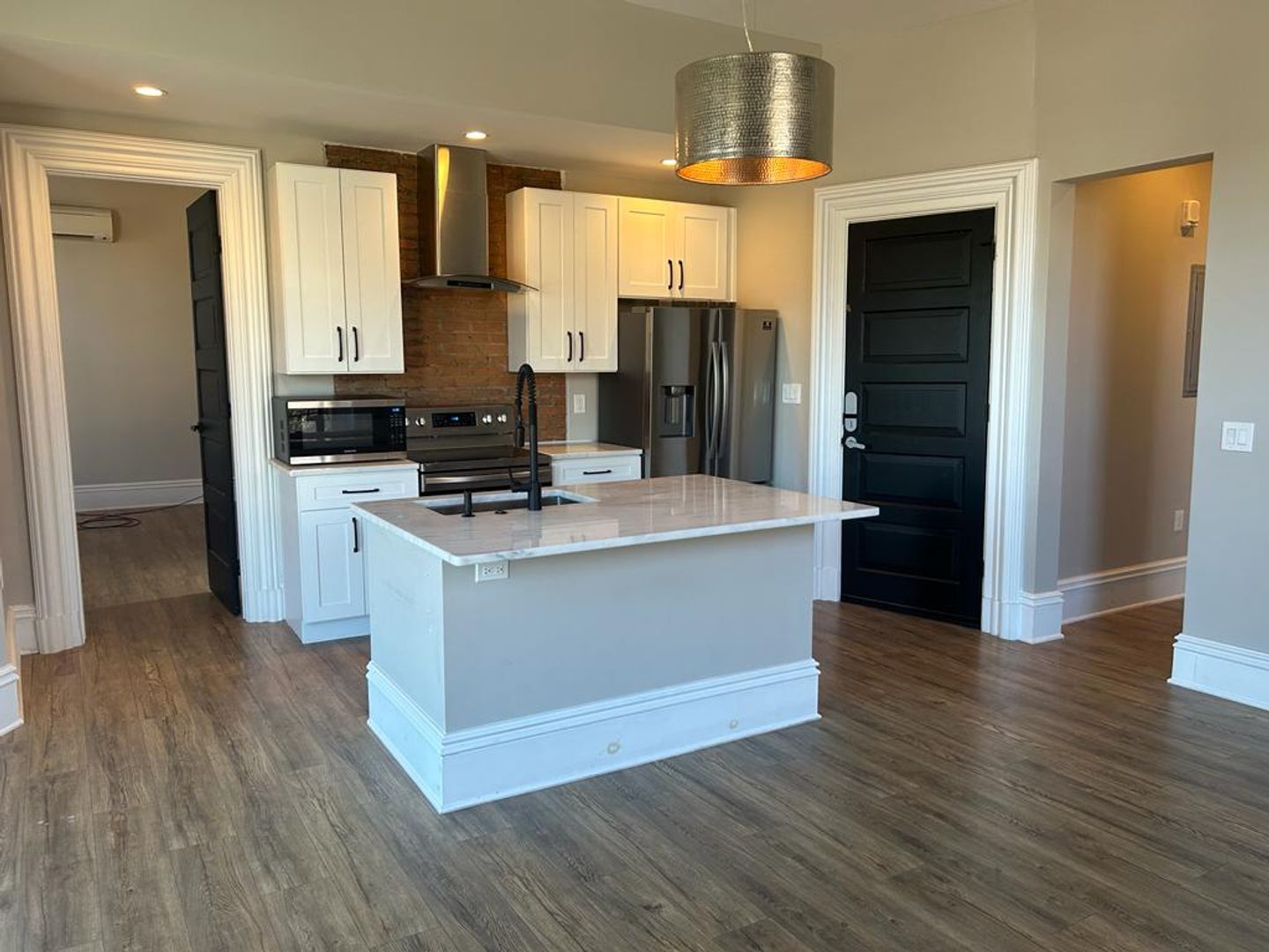 Cleveland Apartment: 3805 Franklin Blvd