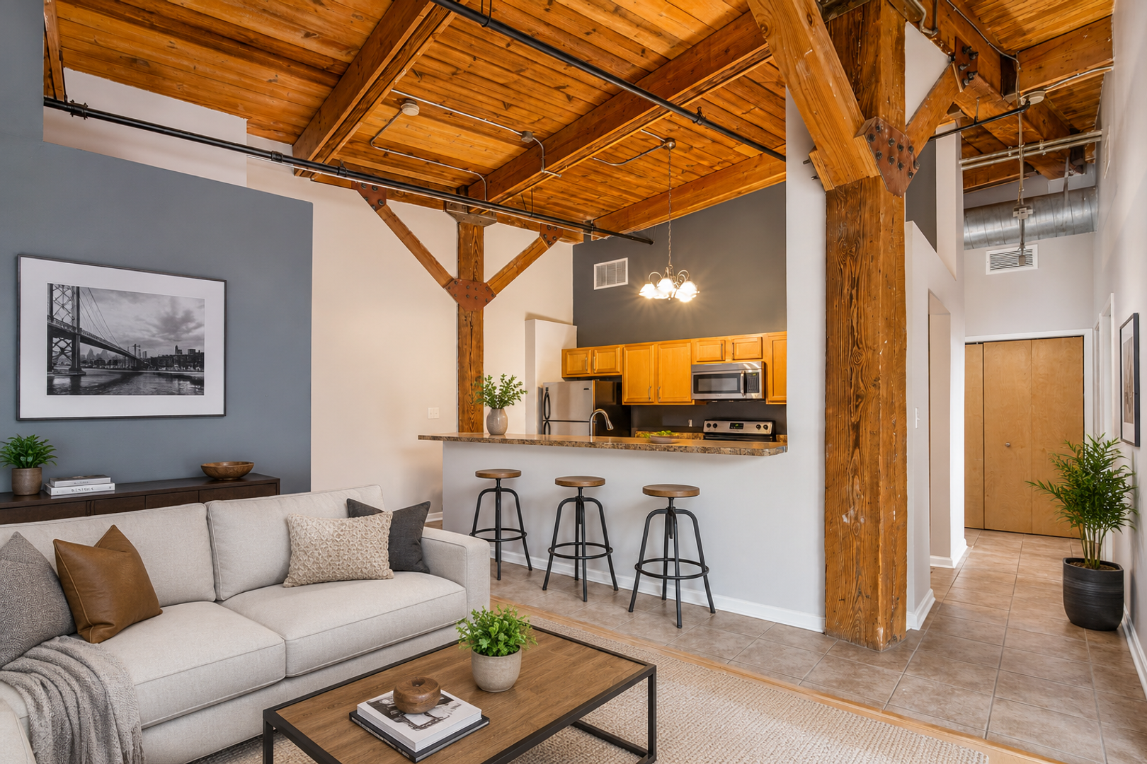Cleveland Apartment: 2820 Detroit Ave