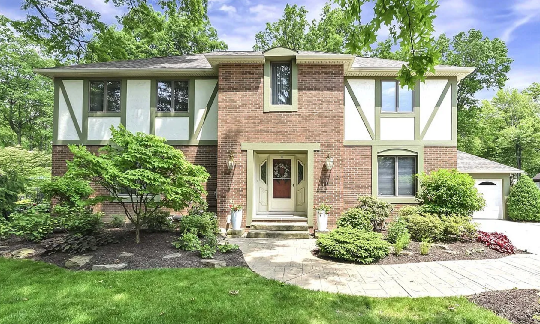 Westlake House: 30542 Atlanta Ln