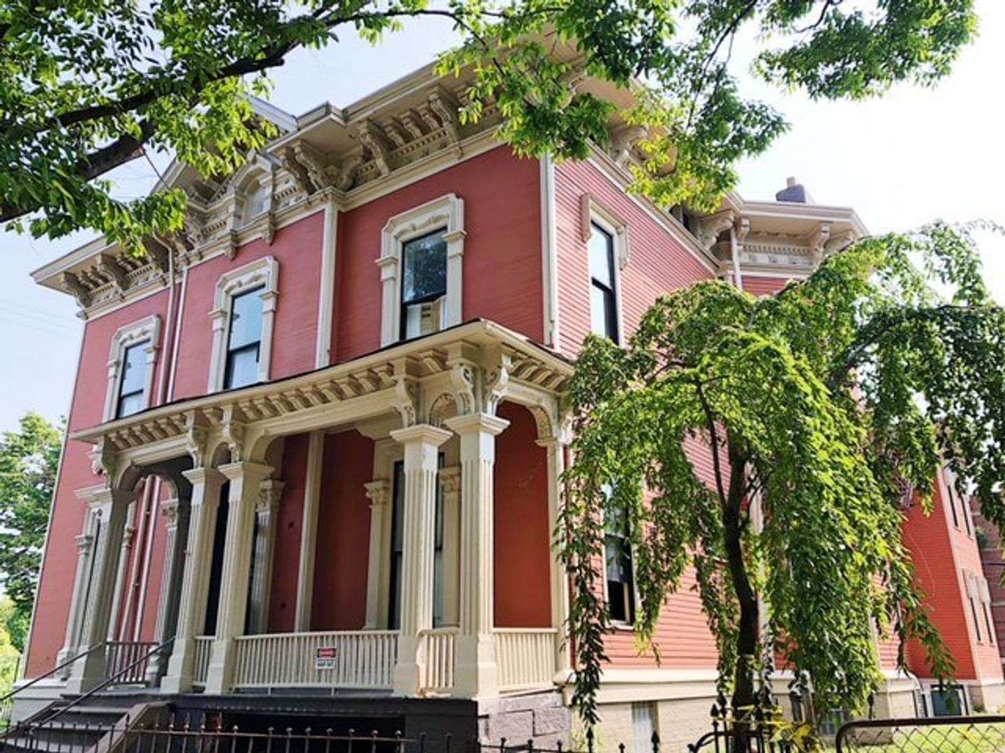 3805 Franklin 5 of 12