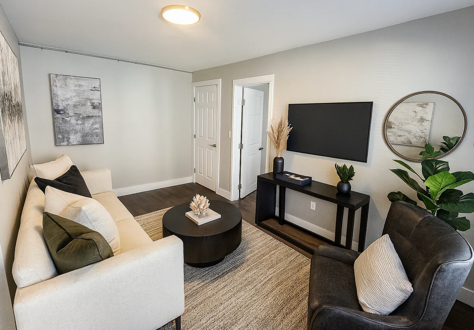 Lakewood Apartment: 1681 Lincoln Ave