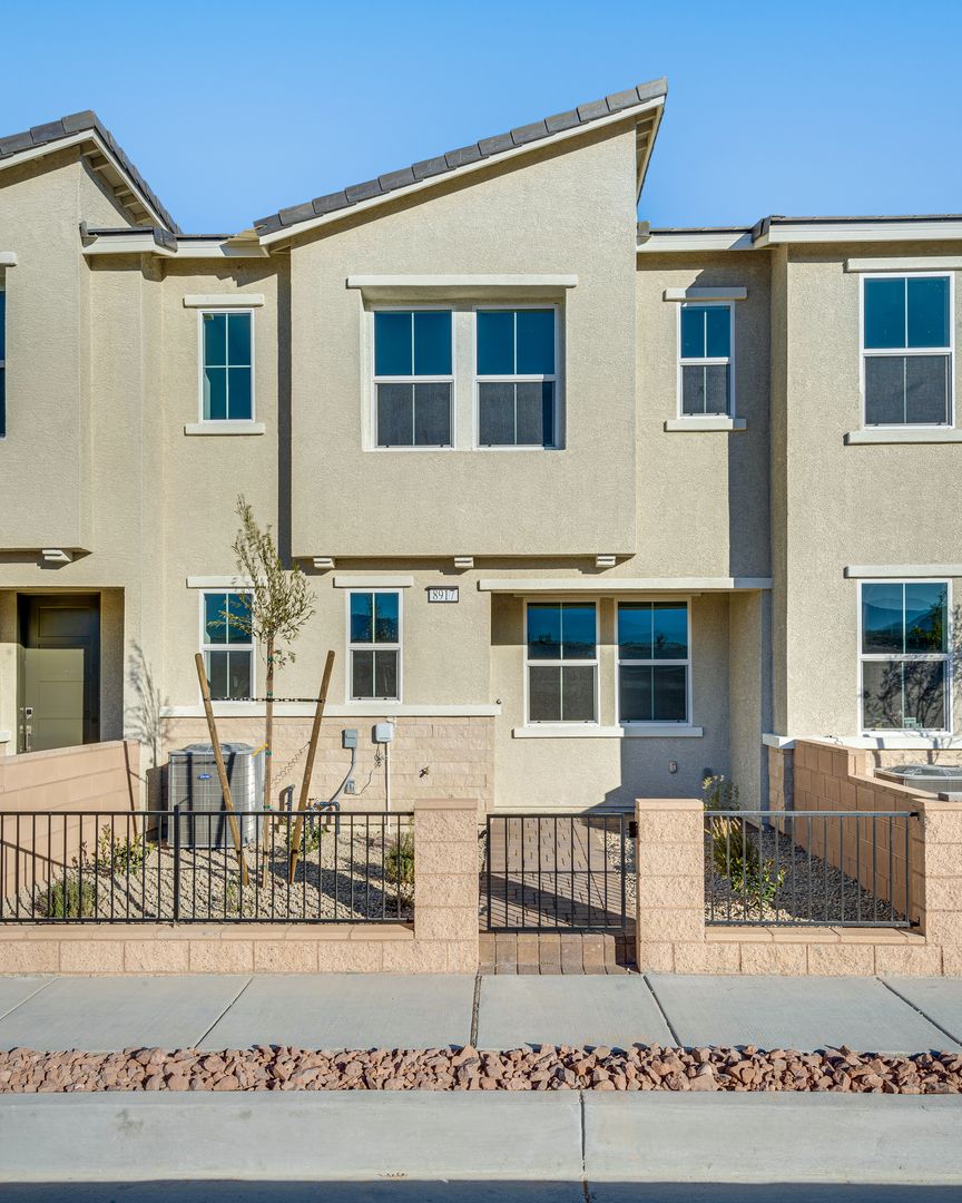 Las Vegas Townhome: 8917 Grabill Spruce St