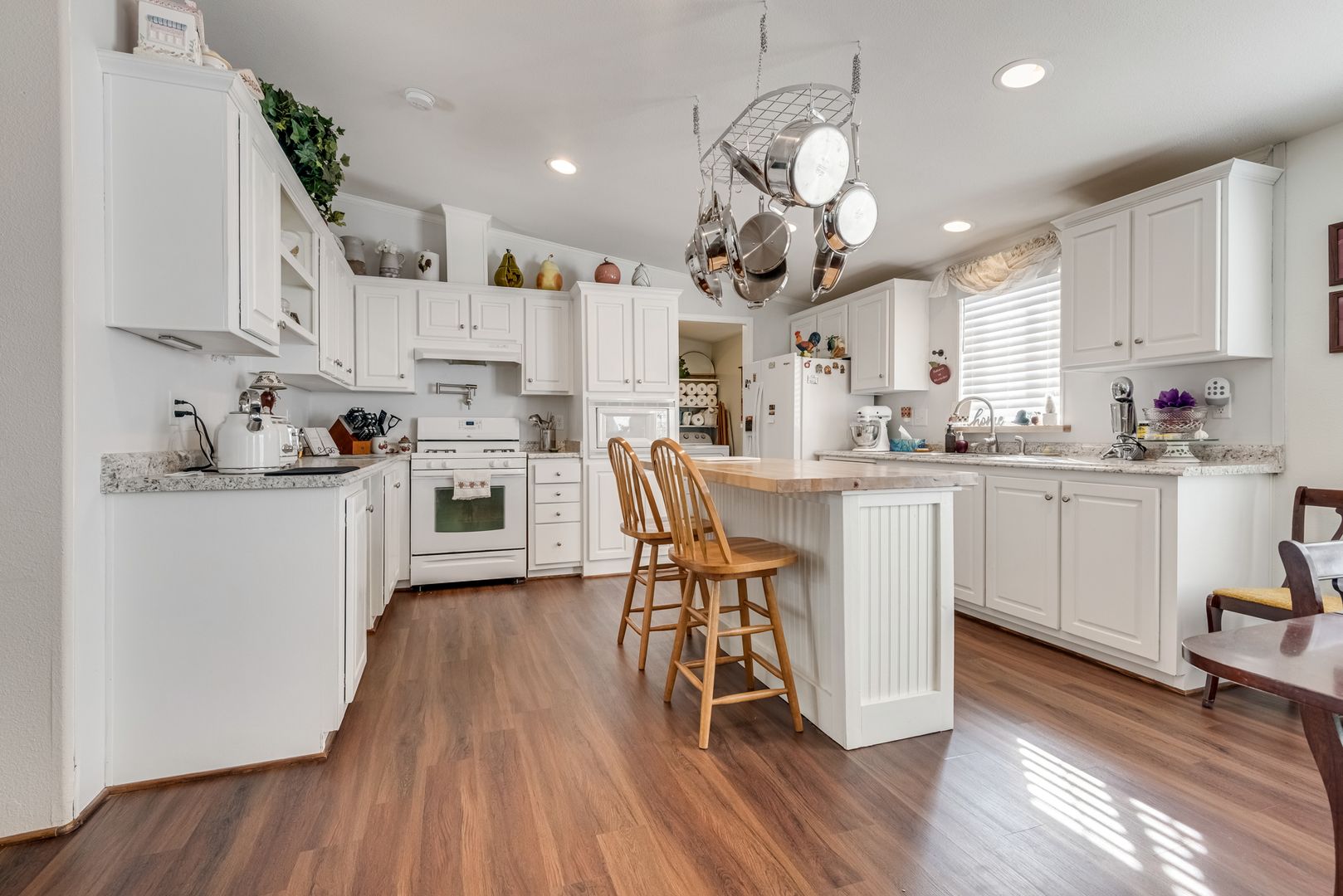 Henderson House: 1269 Dean Ct.