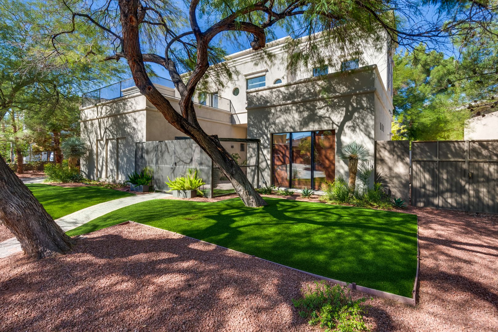 Las Vegas House: 628 Edgebrook Dr