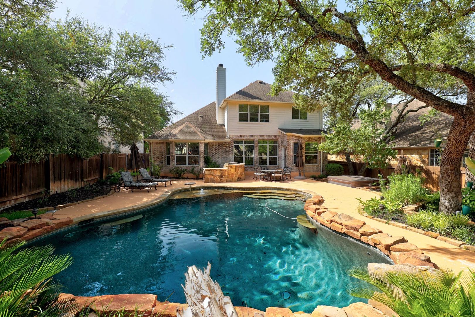 Cedar Park House: 1111 Ritter Dr
