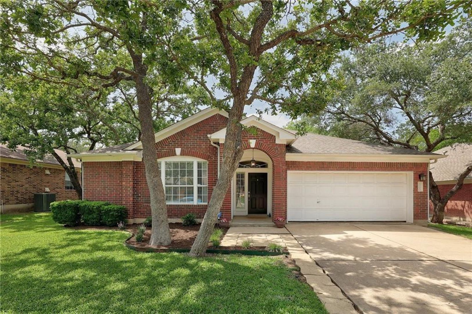 Cedar Park House: 1705 Azalea Dr