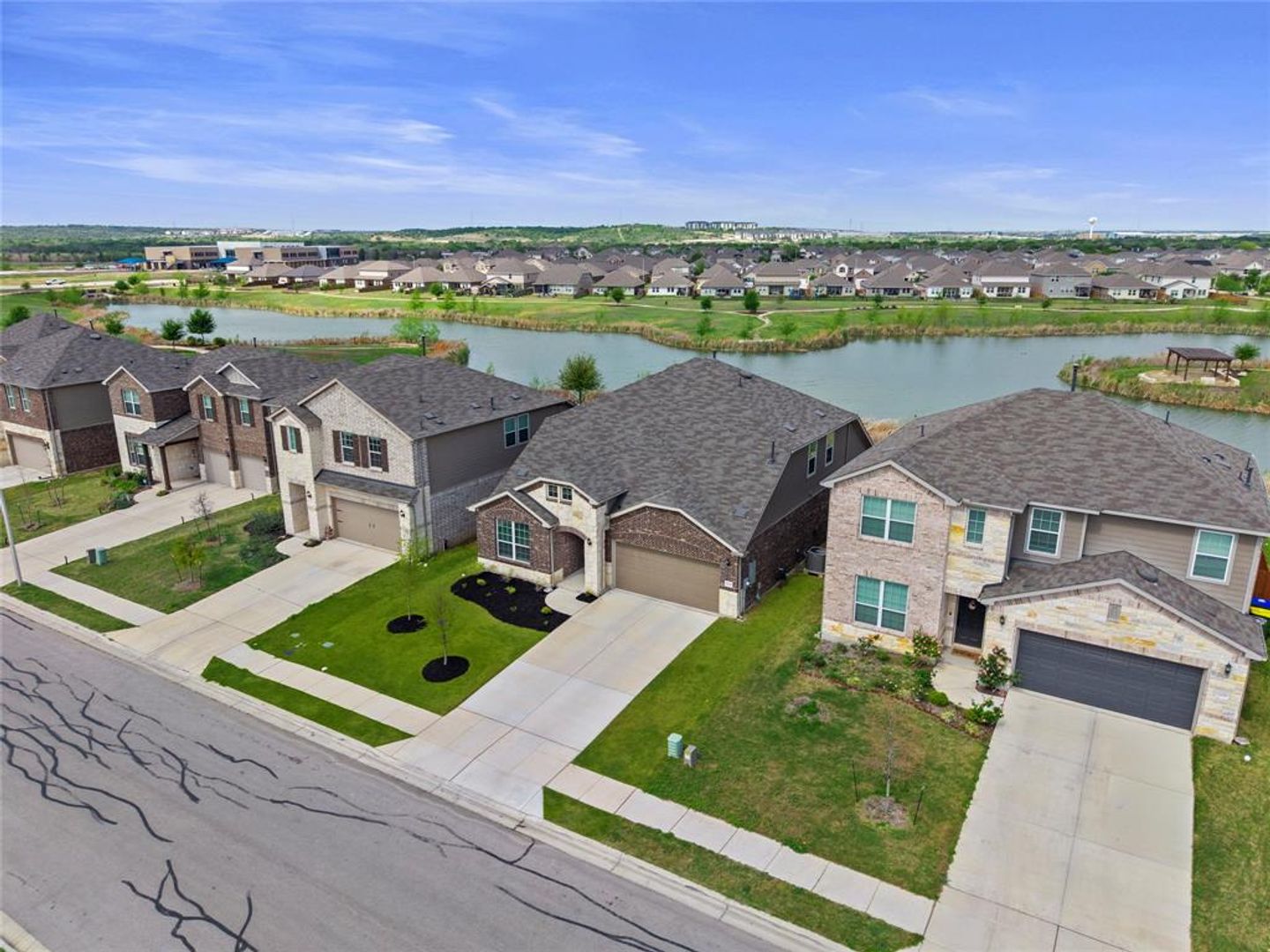 Manor House: 12120 Paseo De Los Lagos Ln