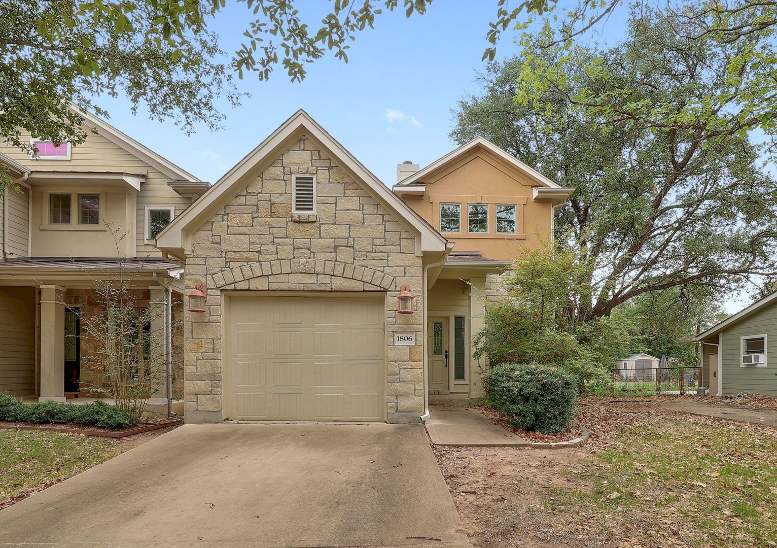 Austin House: 1806 Crown Dr